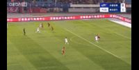 扩大比分!肖鲲突入禁区后低射远角得手,海牛2-0领先亚泰 扩大比分!肖鲲突入禁区后低射远角得手,海牛2-0领先亚泰