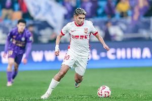 足球报：亚泰降级后当务之急是股改 保级队要在球队建设上下功夫